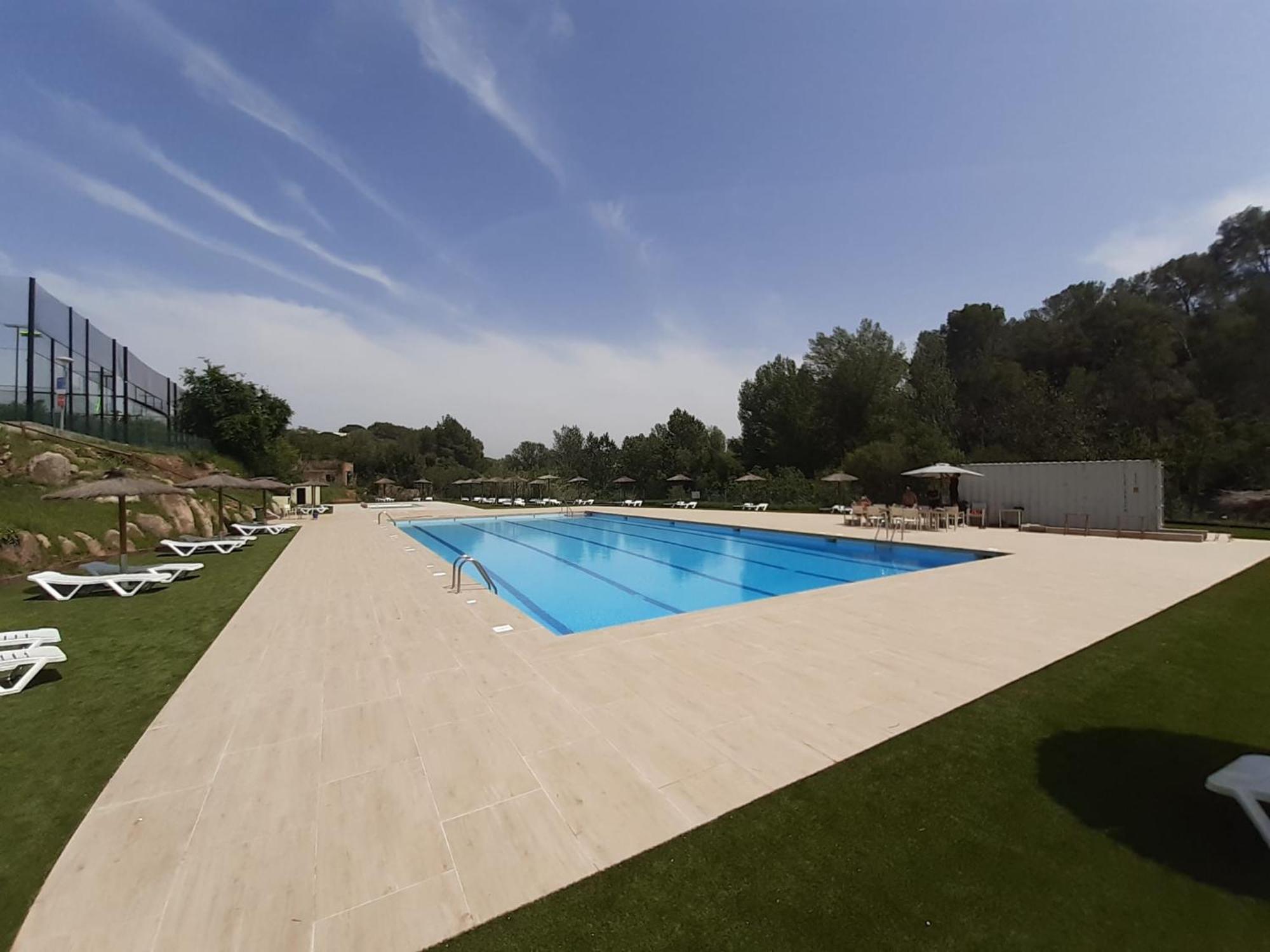 Hôtel Camping El Pasqualet à Caldes De Montbui Extérieur photo