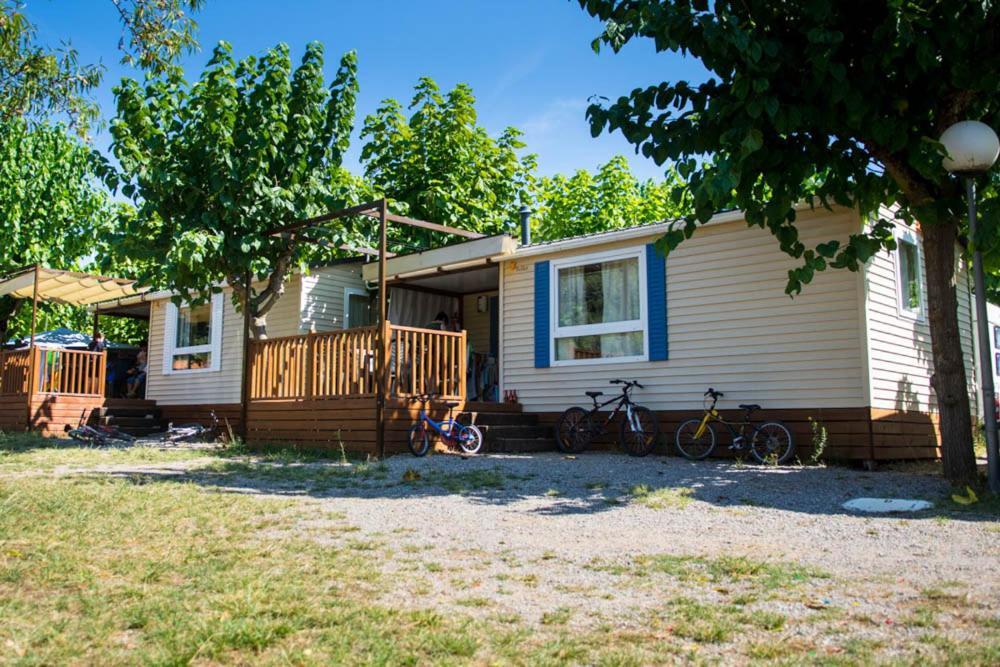 Hôtel Camping El Pasqualet à Caldes De Montbui Extérieur photo