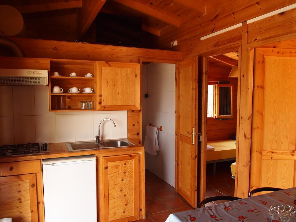 Hôtel Camping El Pasqualet à Caldes De Montbui Extérieur photo