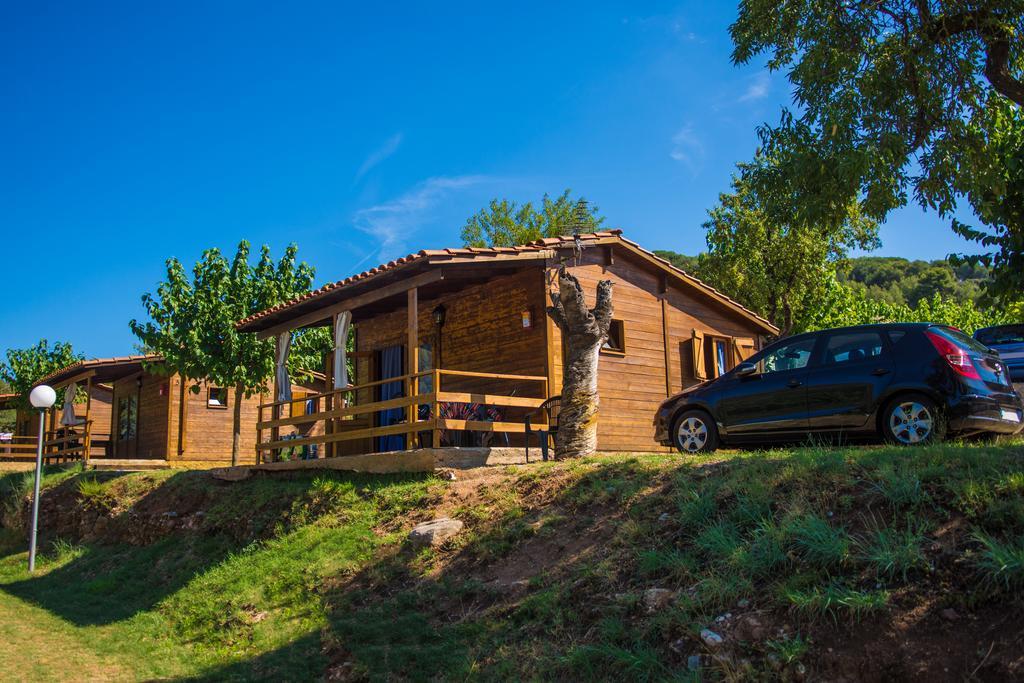 Hôtel Camping El Pasqualet à Caldes De Montbui Extérieur photo