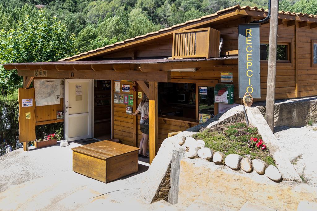 Hôtel Camping El Pasqualet à Caldes De Montbui Extérieur photo